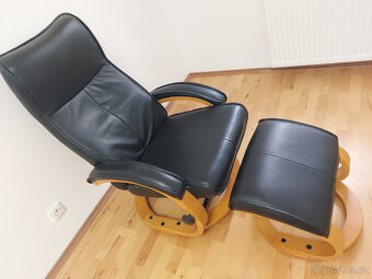 Relaxační křeslo + podnožka ZÁNOVNÍ, PC 10400,- - 10