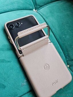 Motorola RAZR 60 Ultra (hneda, 16GB/512GB) - 10