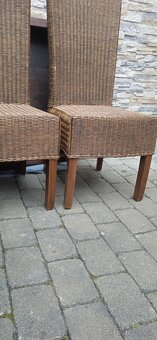 Jídelní masivní dřevěný stůl palisandr+6 ratanových židlí - 10