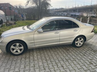 Mercedes Benz C180 - 10
