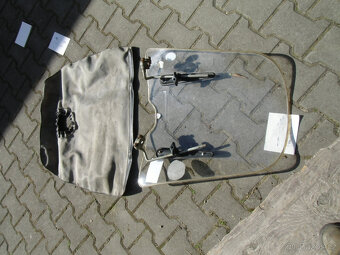 Plexi (velké) s ochranou nohou na skůtra (Vespa ?),motorku. - 10