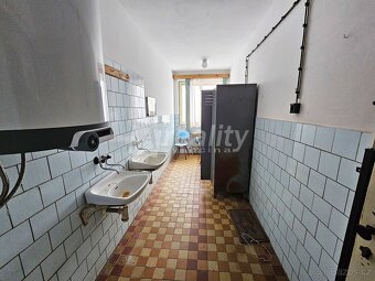 Prodej výrobních a skladovacích prostor, Pohledec - 10
