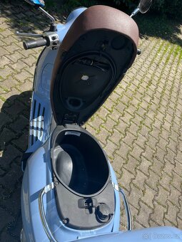 Vespa Primavera 125 - 10
