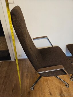 Kvalitní houpací křeslo s podnoží - 10