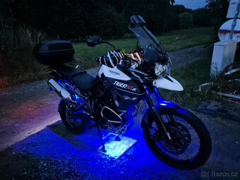 Triumph Tiger XCx 800 ,TOP, 37.tis plná výbava (model 2016) - 10