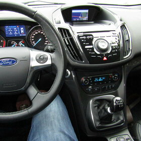 Ford Kuga II 2,0TDCi 120kw, INDIVIDUAL, 4x4, 2014, 81 119km - 10
