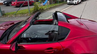 MAZDA MX-5 2.0i ND RF 135KW 4800KM ROK 2023 ZÁNOVNÍ STAV - 10