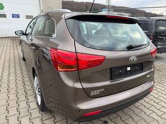 Kia Cee´d 1.6 - 10