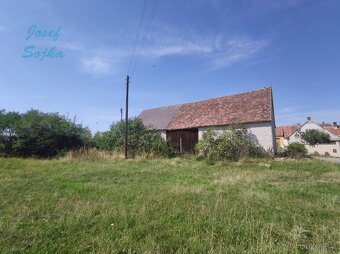 Stavební pozemek se stodolou v obci Stupěšice, 4412m2 - 10