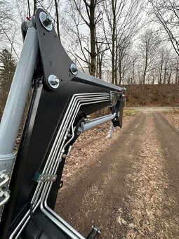 Čelní nakladač HYDRATRAC 1600 - 10