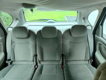 Prodám Renault Scenic 1,6i r.v. 2002 - 10