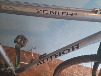 Author zenith-trekove kolo - 10