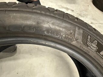 prodám zimní 225/45/18 Michelin a Pirelli - 10