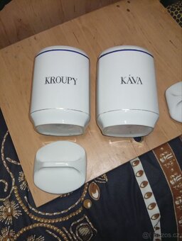 2 STARÉ PORCELANOVÉ DÓZY - 10