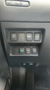 Nissan Xtrail 1.6 dCi TEKNA CVT automat - 10
