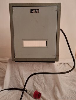 Retro divadelná technika z roku 1976, výrobné č. 6 - 10