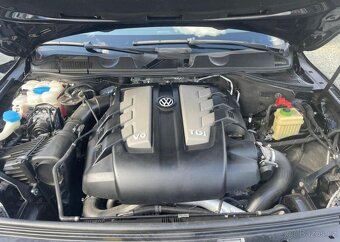 Volkswagen Touareg 3.0 TDI 4-MOTION nafta automat 180 kw - 10