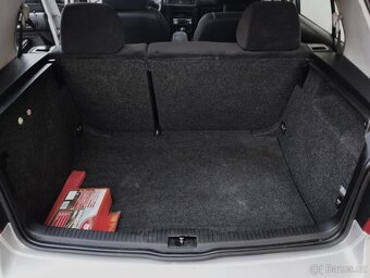 Volkswagen Golf 1.6 74 kW - 10