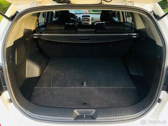 Kia Sorento 2.2CRDi 145KW AUTOMAT SERVISKA TAŽNÉ - 10