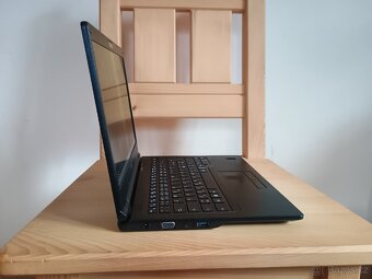 Fujitsu Lifebook E548 s dokovací stanicí - 10