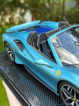 Dino Model - Ferrari 488 Pista Spider, 1:18. - 10