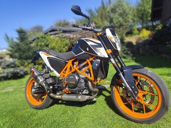 KTM  690 DUKE R - 10