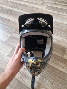 Integrální přilba na kolo IXS - 10