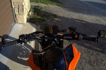 KTM Duke 790 r.v. 2024 - 3600km - 10