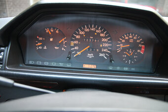 Mercedes Benz 124 300 CE 24V Cabrio - 10