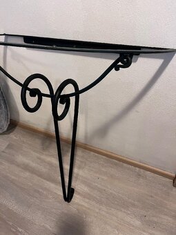 Kovaný stůl, židle, zrcadlo a lampa - 10