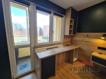 Pronájem bytu 2+1 s lodžií na Purkyňově ul. v Opavě - 10