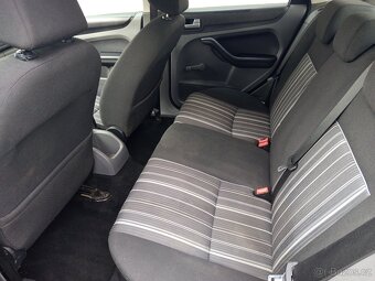 Ford Focus 1.6i 74kw Nová STK - 10