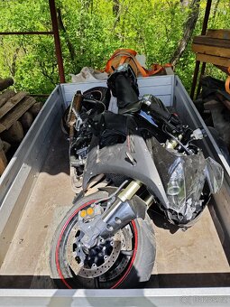 Yamaha R6 2005 SLEVA - 10