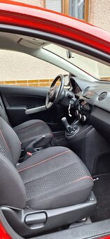 Mazda 2 - 10