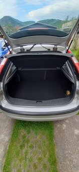 Ford Focus - 10