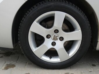 Peugeot 207 1.6 HDI SW panorama digi.klima - 10