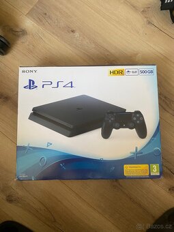 PlayStation 4 Slim 500GB + 10 her - 10