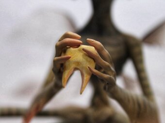 GENTLE GIANT LTD HELLBOY II TOOTH FAIRY 1:1 - 10