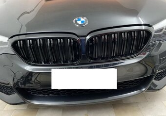 CERNA MASKA GRIL BMW rad 5 model G30 G31 G38 - 10