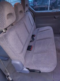 Chrysler Voyager 2,5td - 10