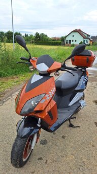 Skútr Keeway Matrix 50ccm – Téměř nejetý - 10