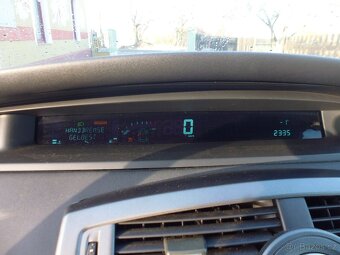 Renault Scenic - 10