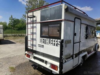 Obytný automobil Fiat 280 - 10