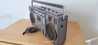 Radiomagnetofon JVC - 10