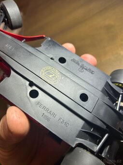 Ferrari F310 1:18 - 10