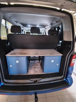 VW Transporter T5 - Caravelle 1.9 TDI - 10