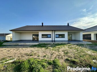 Prodej rodinného domu 3+kk, 81m2 - Hevlín, ev.č. 100030 - 10