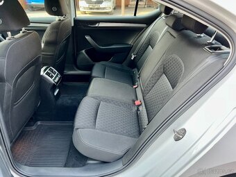 Škoda Superb 2,0 TDI 110kW Style / 2016 - 10