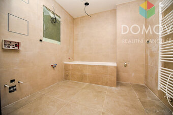 Jedinečný byt se zelenou zahradou, dvěma terasami, zděným sk - 10