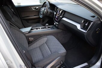 Volvo S60 B4 mHEV Plus Bright A/T, odpočet DPH - 10